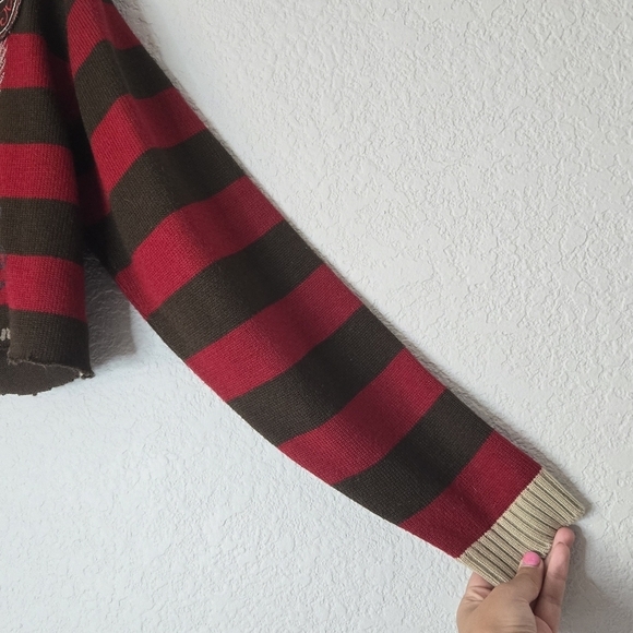 DUKE L Red‎ and Brown Striped Cropped Wool Rugby Sweater - Picture 5 of 9